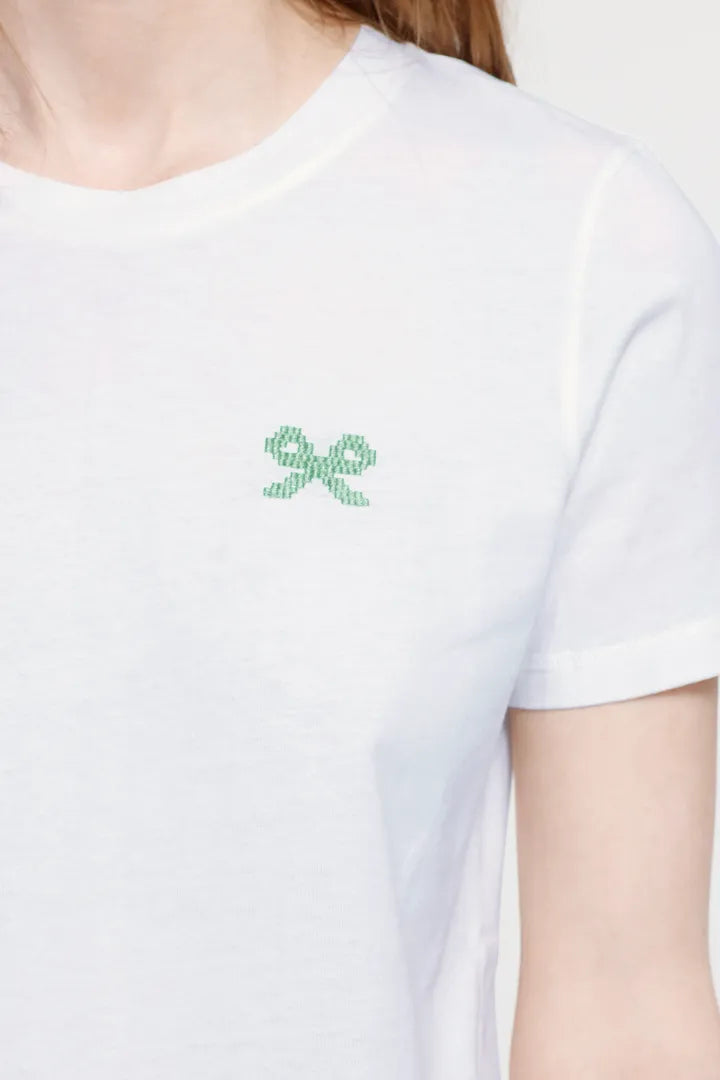 IHCAMINNA T-shirt (White)