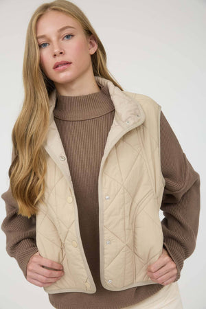 SNAP BUTTON PUFFER VEST