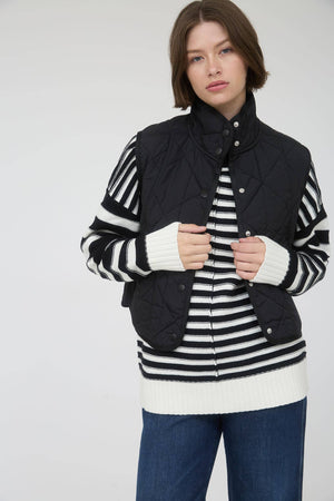 SNAP BUTTON PUFFER VEST