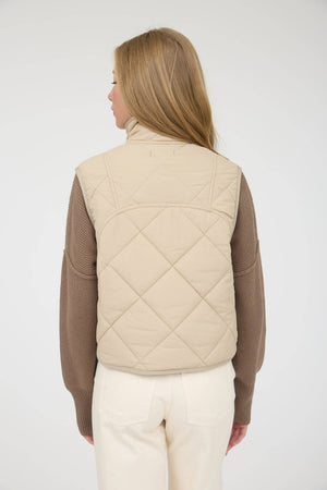 SNAP BUTTON PUFFER VEST