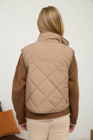 SNAP BUTTON PUFFER VEST