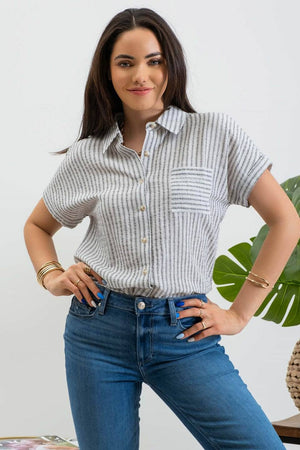 STRIPE COLLARED SHORT SLEEVE  SHIRT