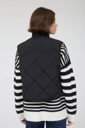 SNAP BUTTON PUFFER VEST