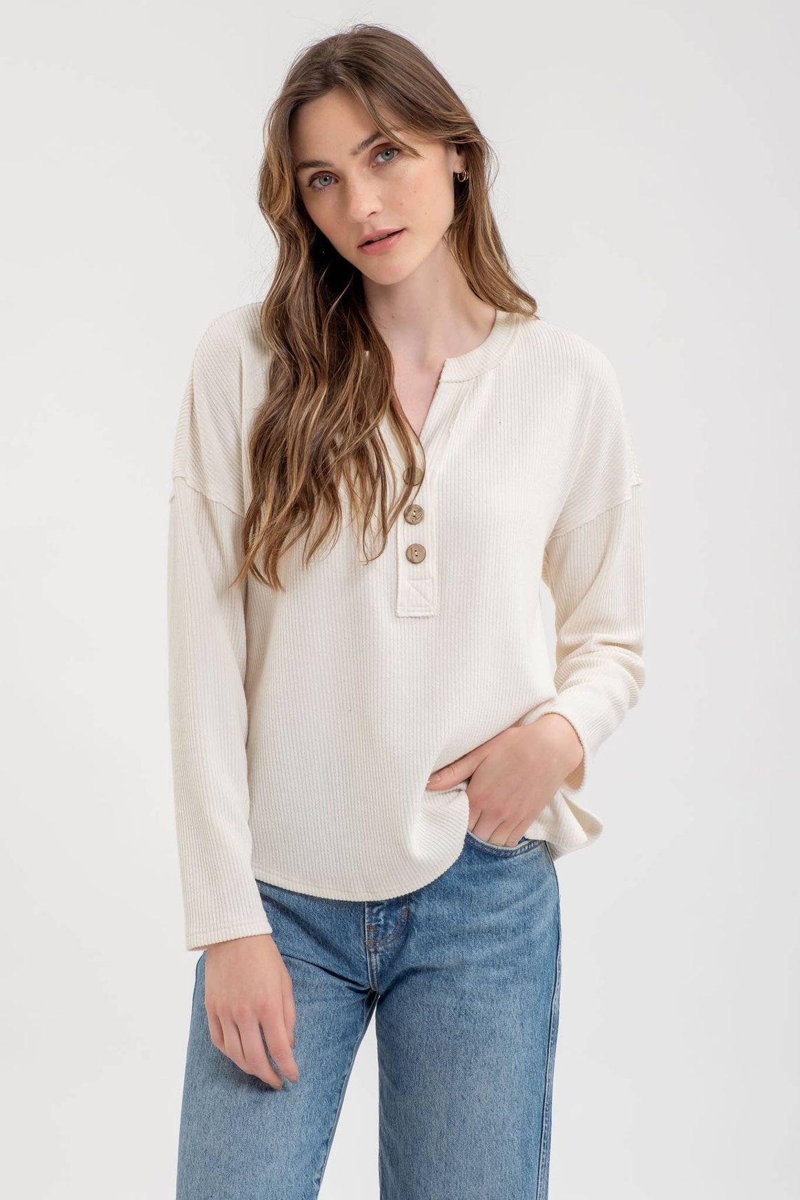 HALF BUTTON V NECK  TOP